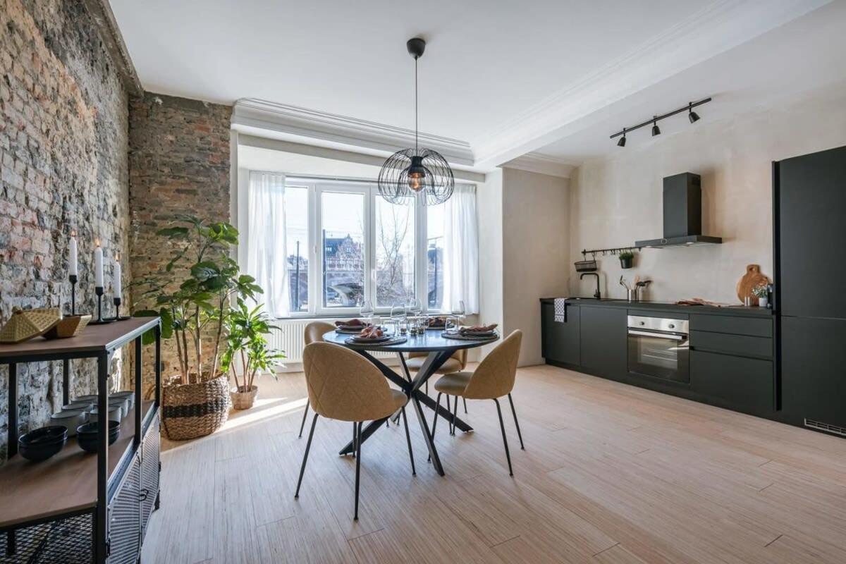 Huswell - Industrial Apartment With Terrace In Антверпен Экстерьер фото